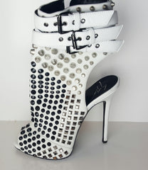 Giuseppe Zanotti White Studded Platform Bootie Sandal Size 37 (Fits U.S. Size 6.5-7.5)